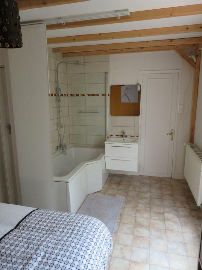 Gite La Pierre Qui Tourne Amboise Bagian luar foto